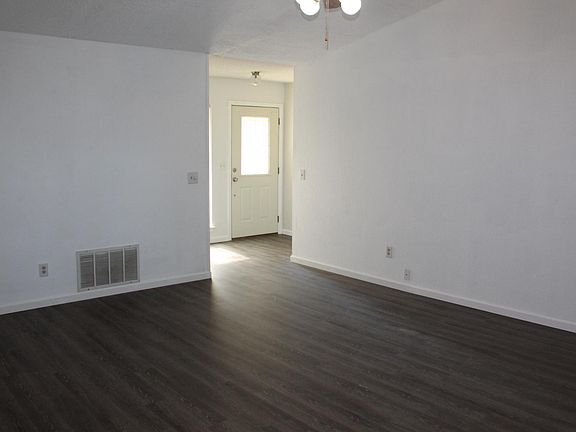 3rd image of 4836 S 25th West Ave