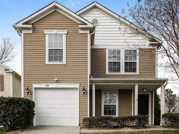 1902 Mallard Woods Pl, Charlotte, NC 28262