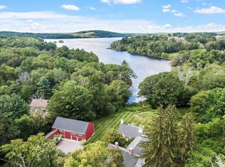 894 Great Pond Rd, North Andover, MA 01845