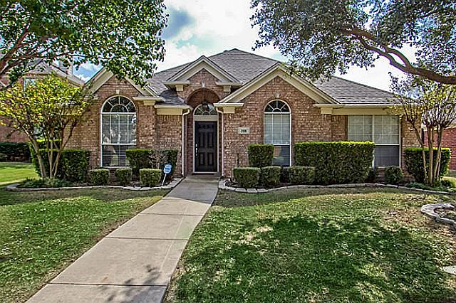 1st image of 208 Dorsett Ct