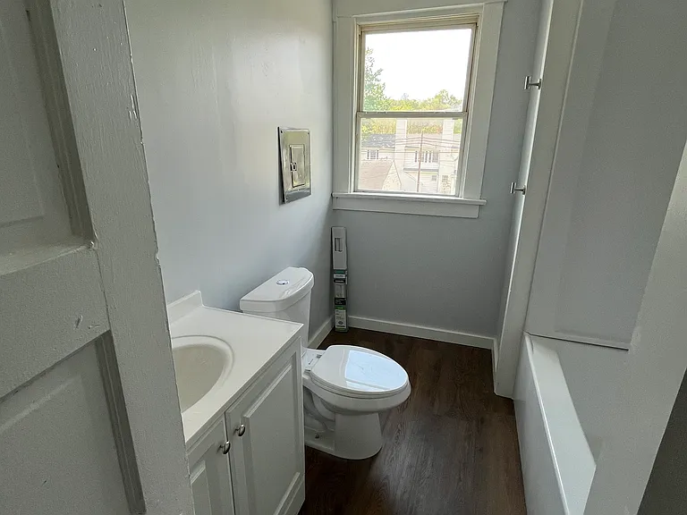 803 S Main Ave #1/2 — Photo 7