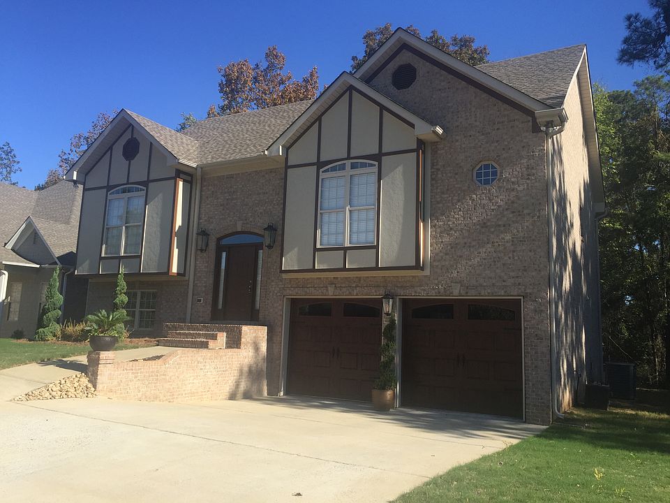 Across from Ross Bridge 