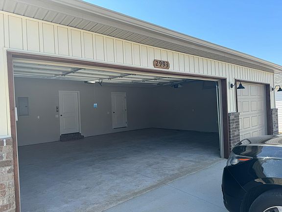 3rd image of 2993 N Nixon Ave