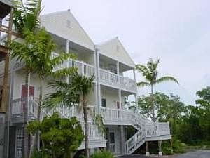 1st image of 3029 Roosevelt Blvd #34