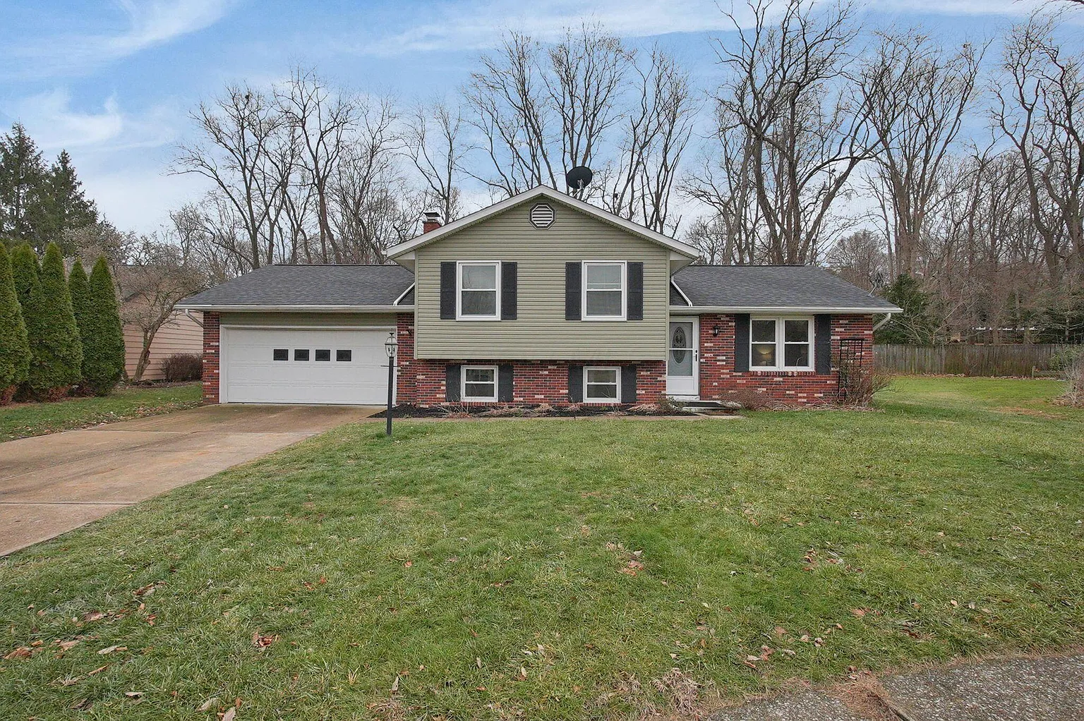 426 Alison Ct photo 1