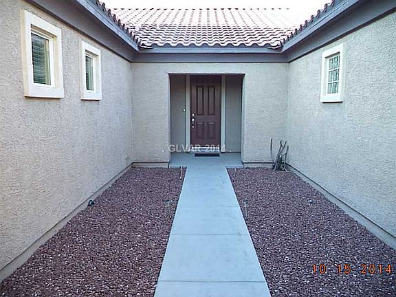 3rd image of 7590 Kenwood Hills Ct