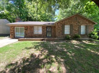 2173 Chattering Ln, Memphis, TN 38127