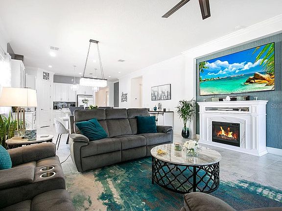 3rd image of 3166 Residence East Way
