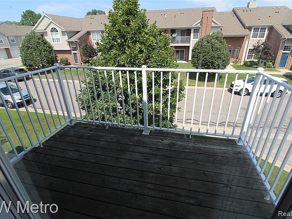 3rd image of 2186 Leighton Dr