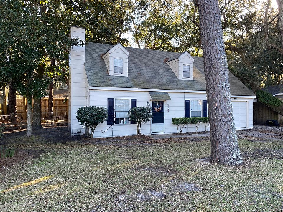 1st image of 207 Palmetto St