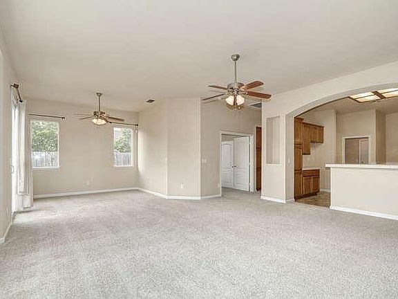 3rd image of 8001 Montevina Dr