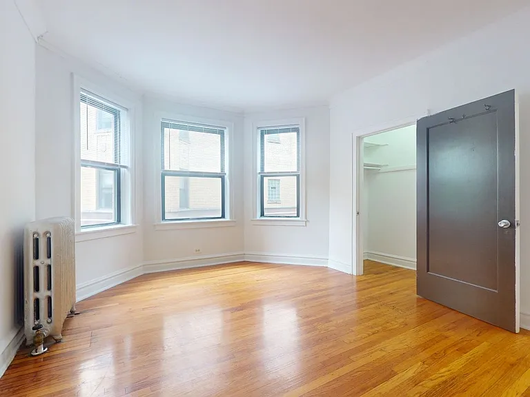5415 S. Woodlawn Avenue — Photo 94