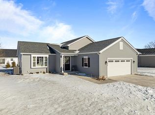 310 Phlilips AVENUE, Walworth, WI 53184