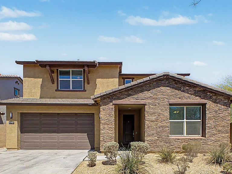 17797 W Cassia Way — Photo 2