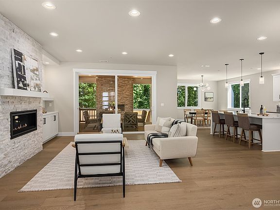3rd image of 15002 75th Avenue NE