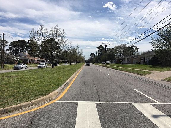4th image of 1608 Cavalier Blvd