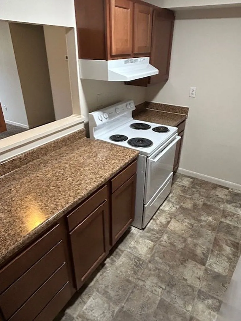 Convenient & Newly Updated 2-Bedroom Apartment First Floor Available Soon! — Photo 3
