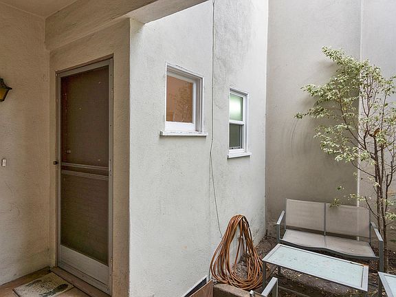 5th image of 1233 N Crescent Heights Blvd APT 1