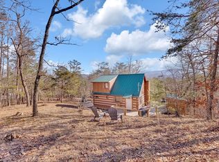 2328 Hidden Mountain Rd, Sevierville, TN 37876