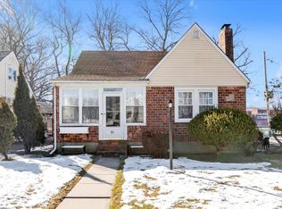 14 Russell St, Baldwin, NY 11510