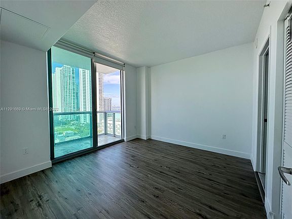 3rd image of 333 NE 24th St APT 1407