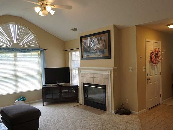 4th image of 8003 River Park Way #8003