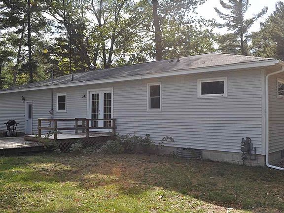 3rd image of 883 Pine Grove Ave