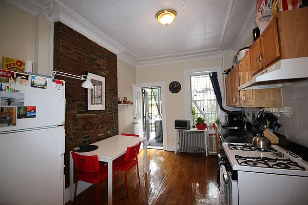 Rented by Brooklyn Real Inc | media 15