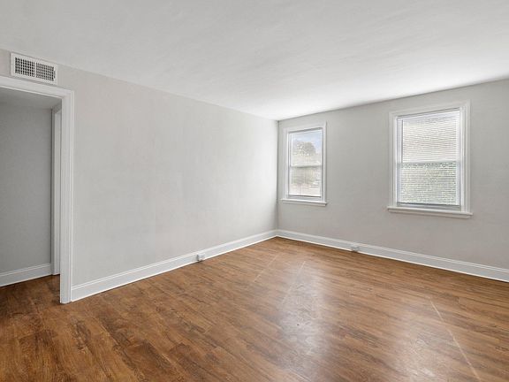 4th image of 3925 Cutshaw Ave APT 4