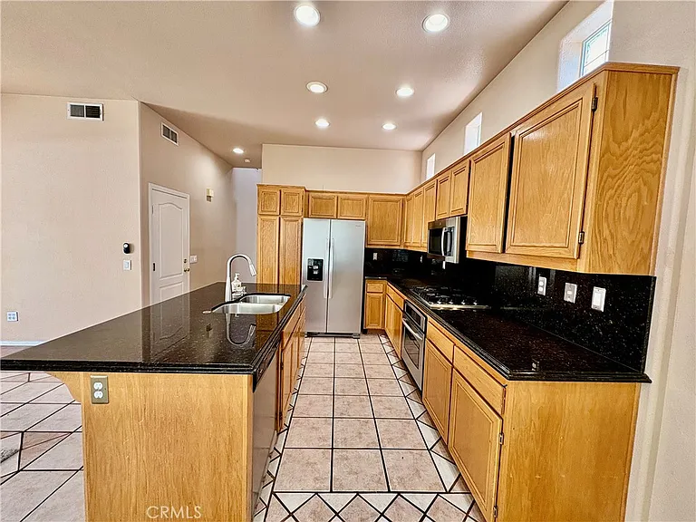 7147 Tanager Dr — Photo 38