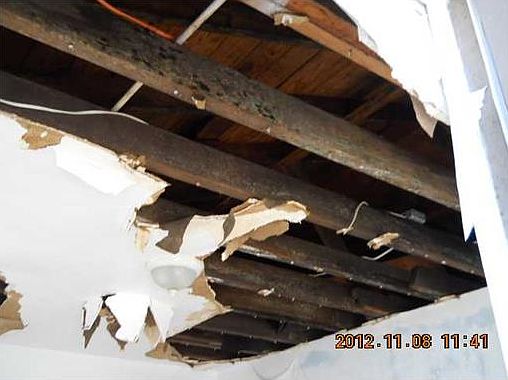 3rd image of 8920-22 Heaton St