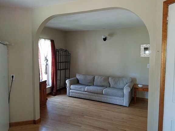 3rd image of 14 Church St APT 3