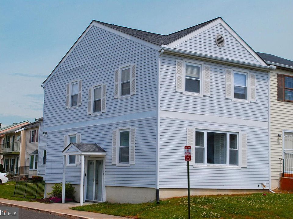 1st image of 396 Harry S Truman Dr #396