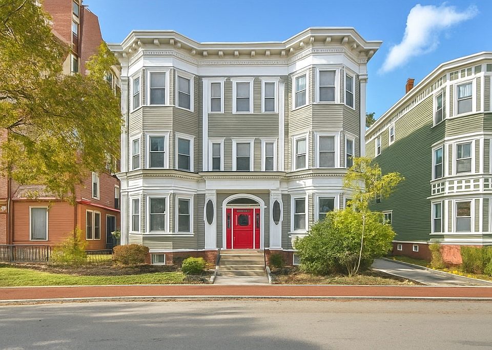 1st image of 15 Trowbridge St APT 12A