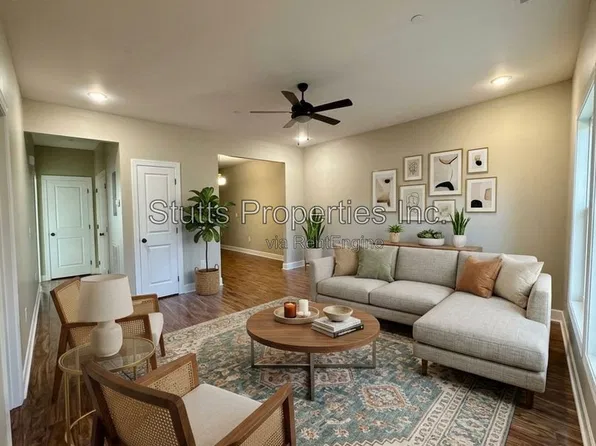 145 Bruin Dr Unit 205, Florence, AL 35630