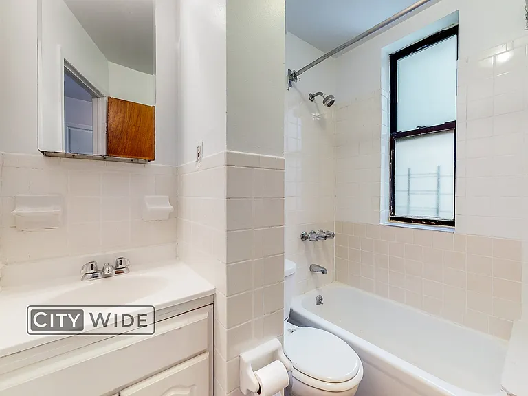 411 E 70th St #5C — Photo 6
