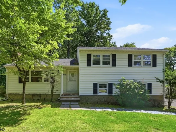 472 Cedar Hill Ave, Wyckoff Twp., NJ 07481