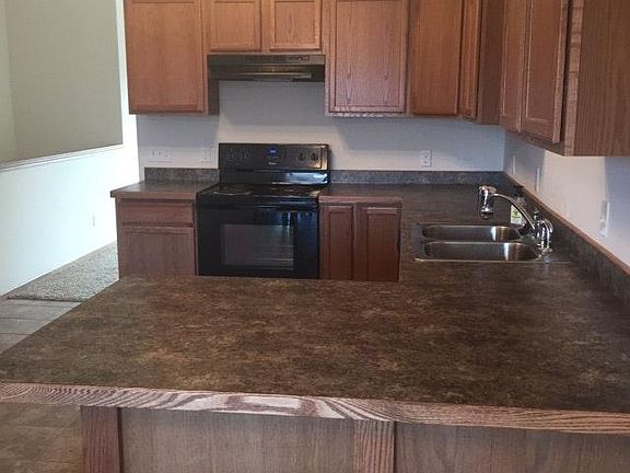 4th image of 1017 Wasek Dr Unit 1