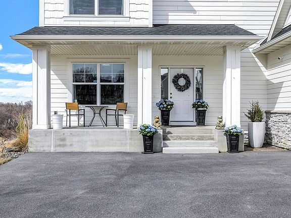 3rd image of 5905 Garland Ln N