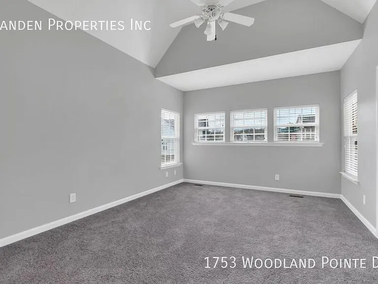 1753 Woodland Pointe Dr — Photo 18