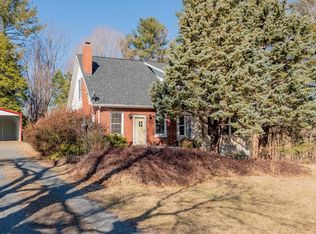 2111 Pleasant Hill Dr, Pulaski, VA 24301