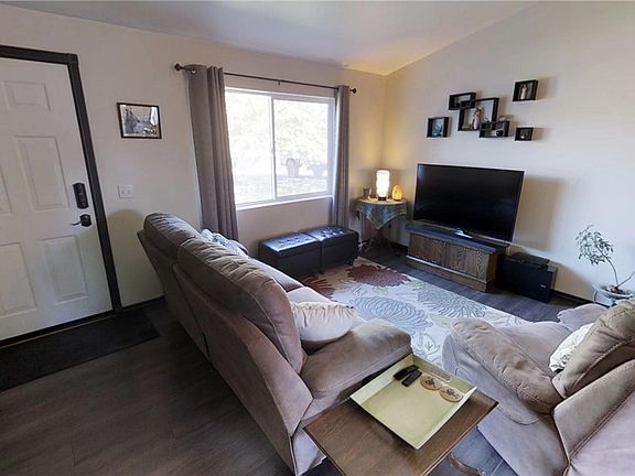 4th image of 1709 E Wildcat Ln