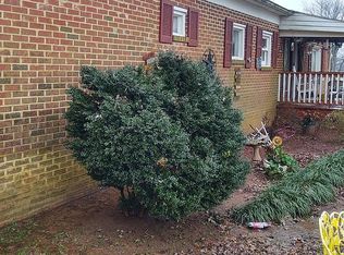 409 Holman Mill Rd, Farmville, VA 23901