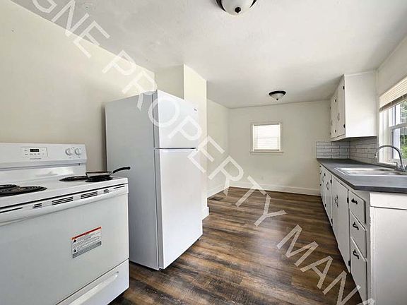5th image of 801 N Osage St #A