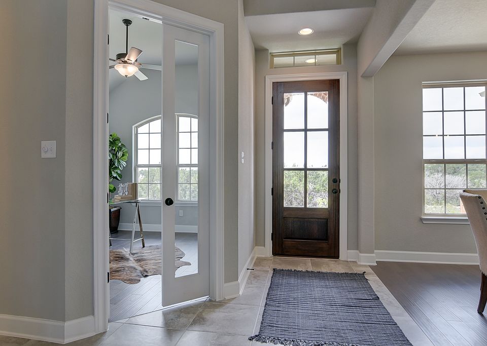 Megan s Landing - Nathaniel Interior Image 1