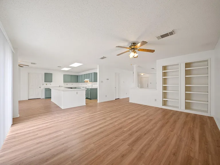 1688 Fir Cir — Photo 8