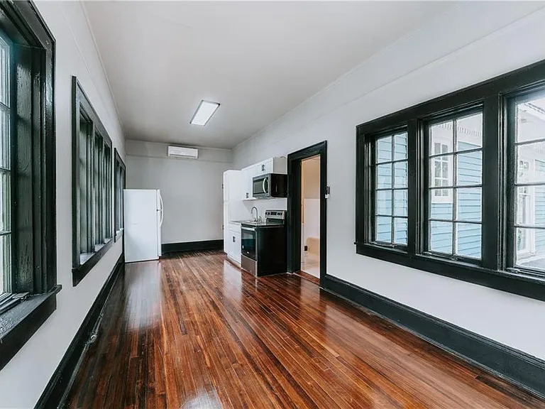 207 Michigan Ave #3 — Photo 14