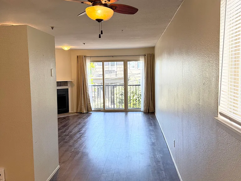 511 E Roy St #314 — Photo 5