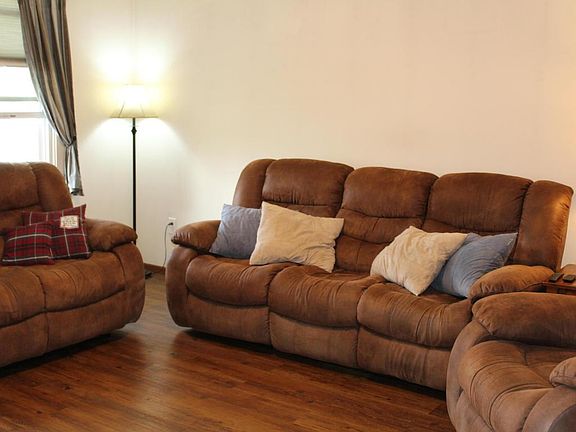 3rd image of 14060 Osage Dr