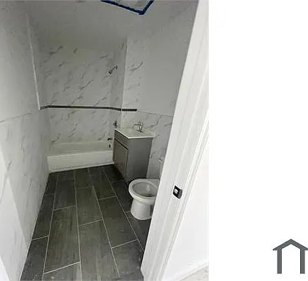 714 Beach Ave — Photo 2